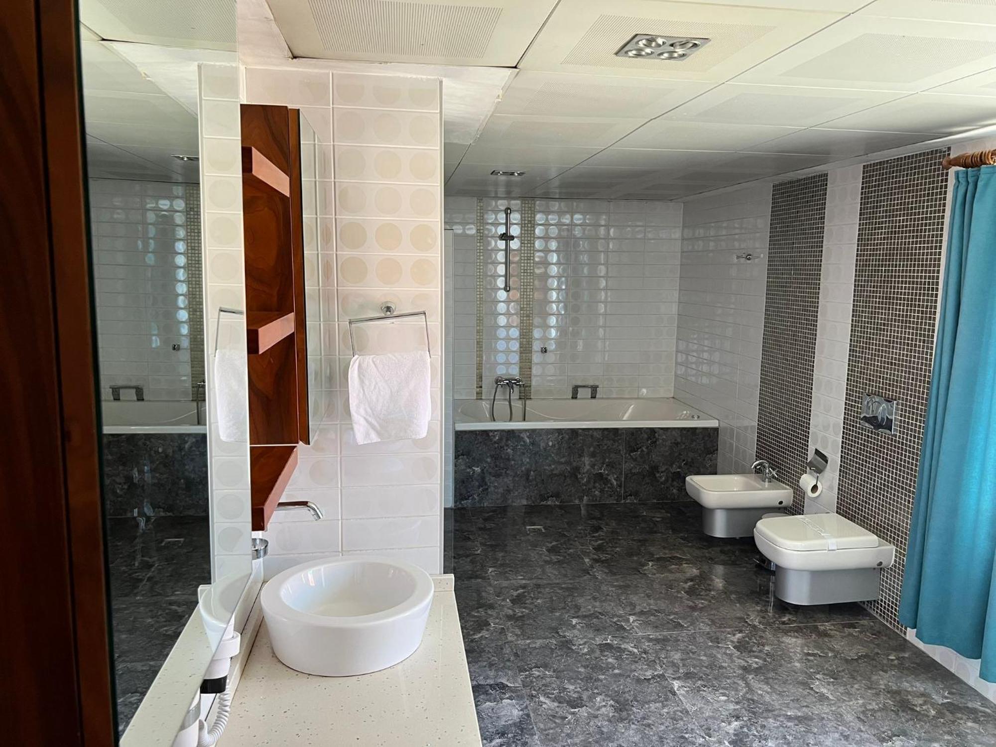 Ferah Suites Hotel Trabzon Exterior foto